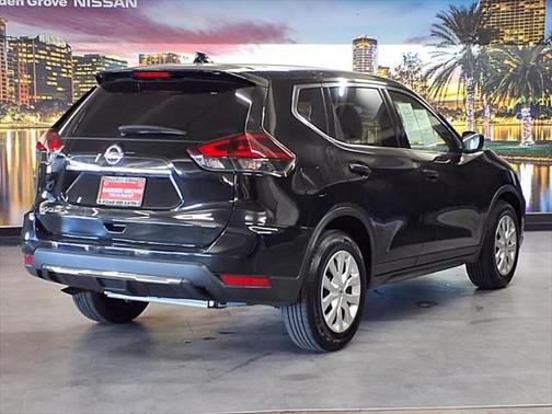 2019 Nissan Rogue S