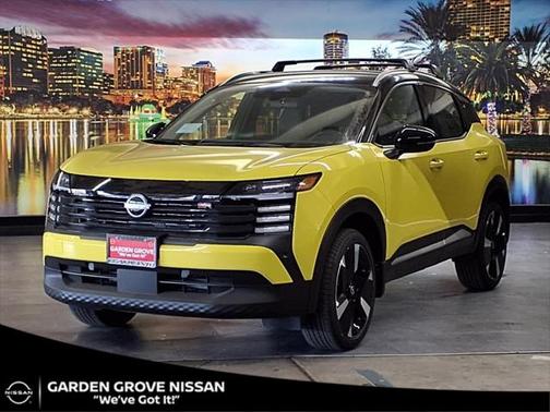 2025 Nissan Kicks SR