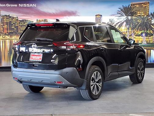 2022 Nissan Rogue SV