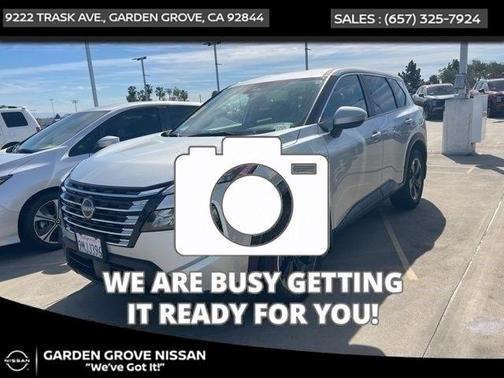 2024 Nissan Rogue SV