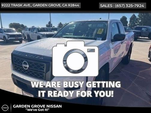 2023 Nissan Frontier S