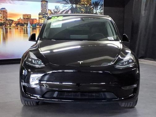 Black 2024 Tesla Model Y Long Range