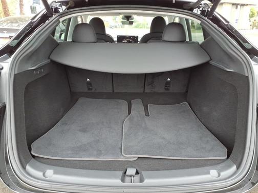 Black 2024 Tesla Model Y Long Range