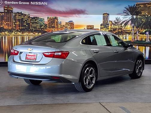 Sterling Gray Metallic 2024 Chevrolet Malibu LT