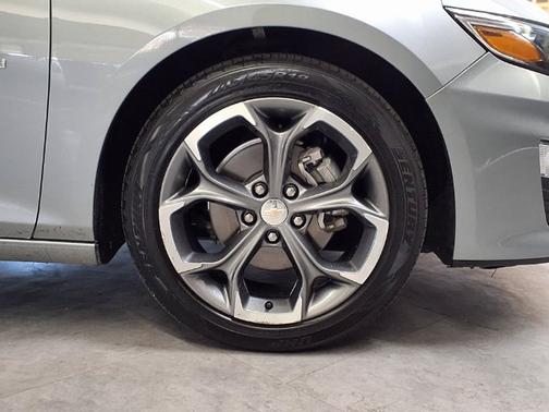Sterling Gray Metallic 2024 Chevrolet Malibu LT
