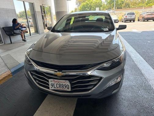 Sterling Gray Metallic 2024 Chevrolet Malibu LT