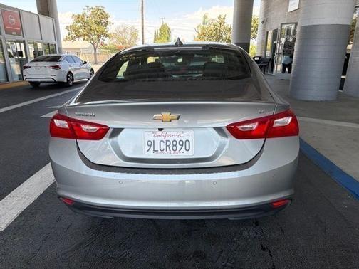 Sterling Gray Metallic 2024 Chevrolet Malibu LT