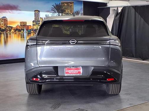 2025 Nissan Murano SV