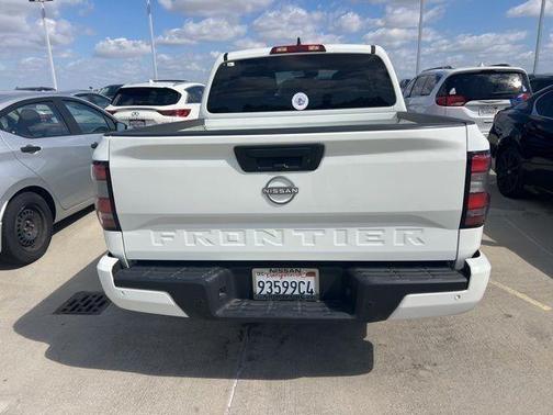 Glacier White 2025 Nissan Frontier SV