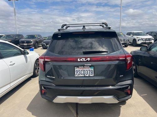 Gravity Gray 2025 Kia Seltos EX