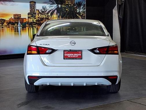 2025 Nissan Altima 2.5 SV