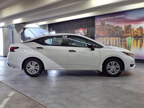2025 Nissan Versa 1.6 S