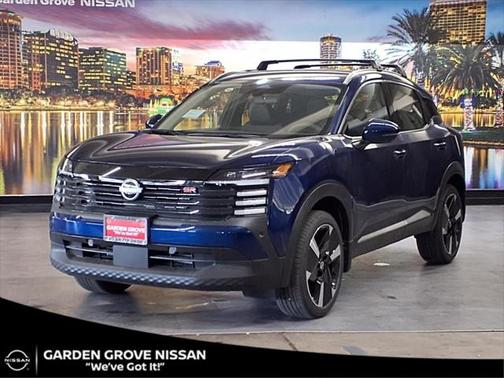 2025 Nissan Kicks SR