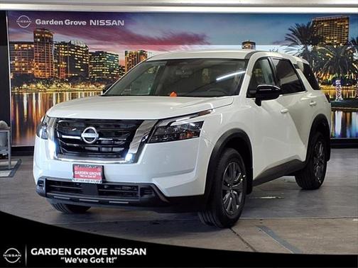 2025 Nissan Pathfinder S FWD
