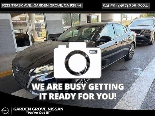 Super Black Clearcoat 2025 Nissan Altima 2.5 SV