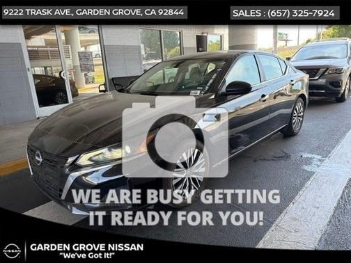 Super Black Clearcoat 2025 Nissan Altima 2.5 SV
