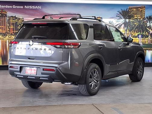 2025 Nissan Pathfinder SV FWD