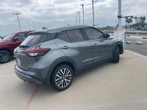 2021 Nissan Kicks SV
