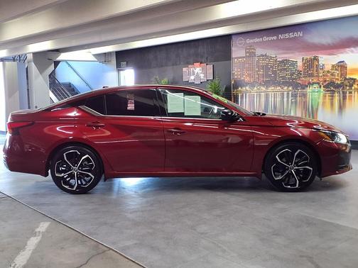 2024 Nissan Altima SR FWD
