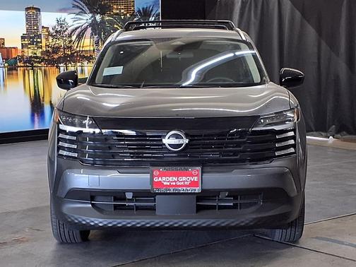 Gun Metallic 2026 Nissan Kicks SV
