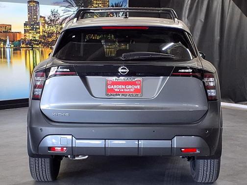 Gun Metallic 2026 Nissan Kicks SV