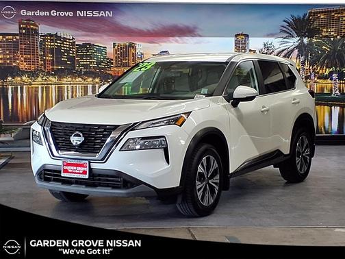 Pearl White Tricoat 2023 Nissan Rogue SV