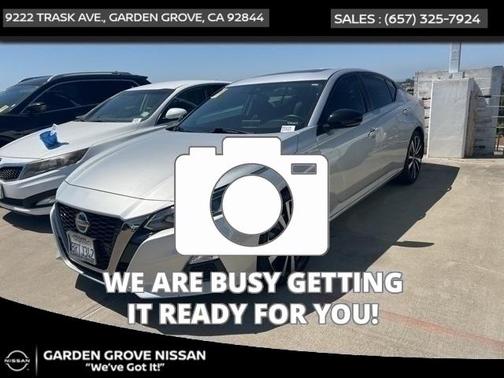 2020 Nissan Altima SR FWD