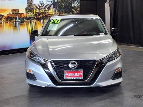 2020 Nissan Altima SR FWD