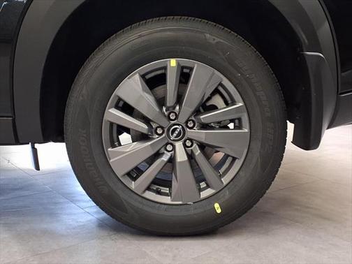 2025 Nissan Pathfinder S FWD