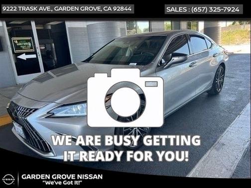 Iridium 2024 Lexus ES 300h Base