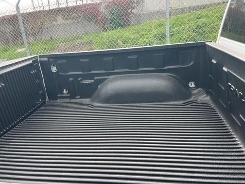 2024 RAM 1500 Classic Warlock Crew Cab 4x2 5'7' Box