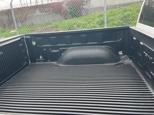 2024 RAM 1500 Classic Warlock Crew Cab 4x2 5'7' Box