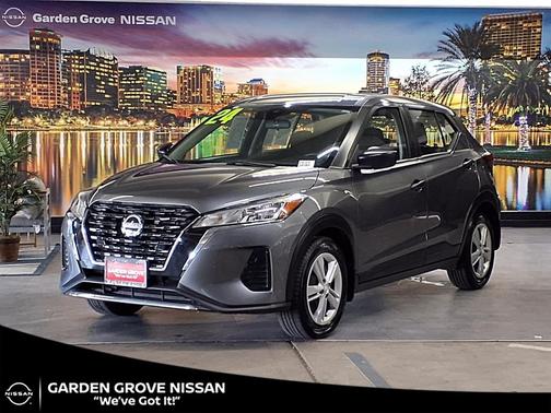 Gun Metallic 2024 Nissan Kicks S