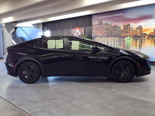 2024 Toyota Prius LE