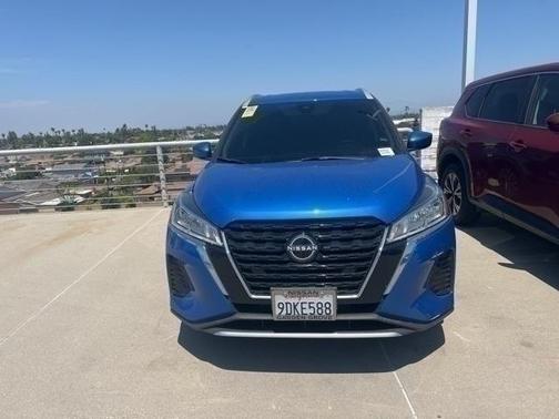 2023 Nissan Kicks SV