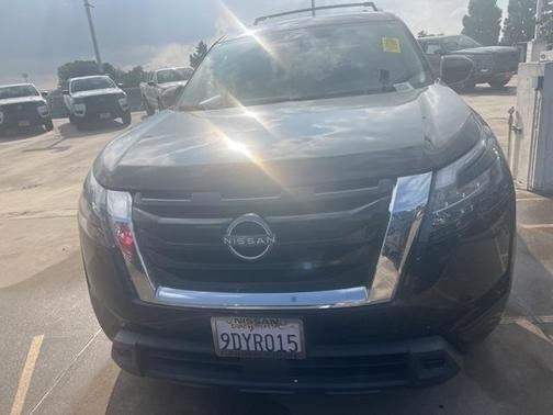 2023 Nissan Pathfinder SV FWD