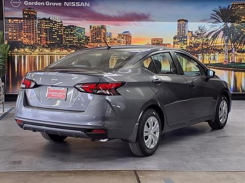2025 Nissan Versa 1.6 S