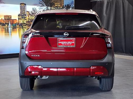 2026 Nissan Kicks SV