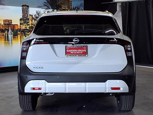 2026 Nissan Kicks SV
