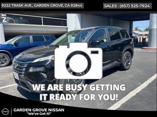 Super Black 2025 Nissan Rogue SV