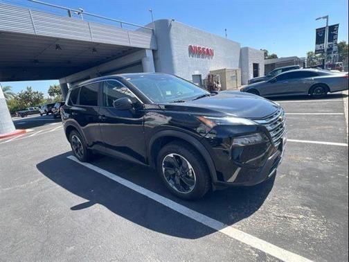 Super Black 2025 Nissan Rogue SV
