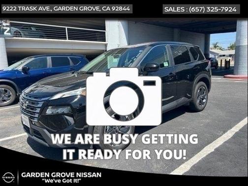 Super Black 2025 Nissan Rogue SV