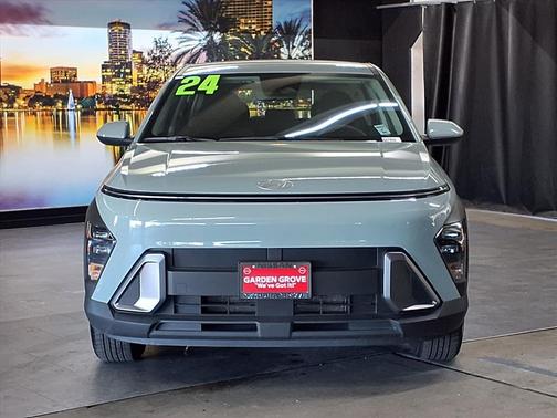 2024 Hyundai KONA SE