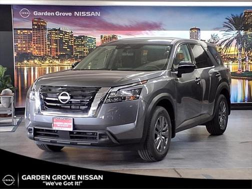 2025 Nissan Pathfinder S FWD