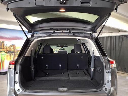 2025 Nissan Pathfinder S FWD