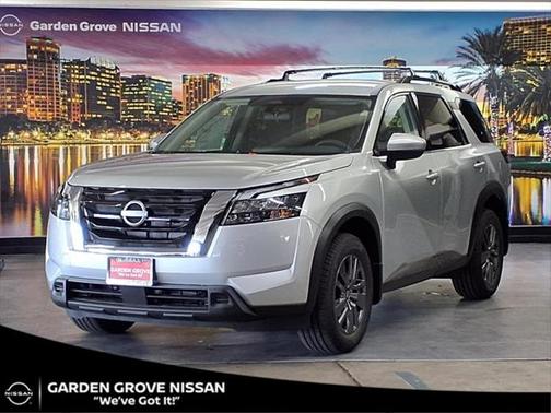 2025 Nissan Pathfinder SV FWD