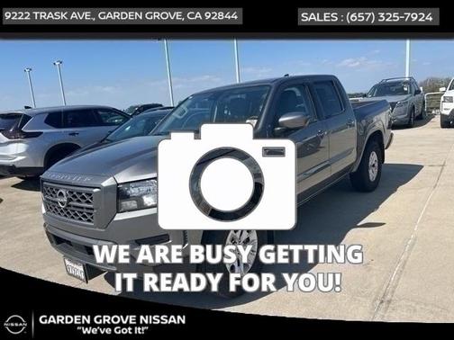 2024 Nissan Frontier SV