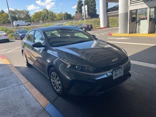 2023 Kia Forte LX