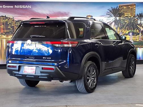 2024 Nissan Pathfinder SV 4WD