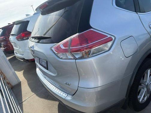 Brilliant Silver 2016 Nissan Rogue SV